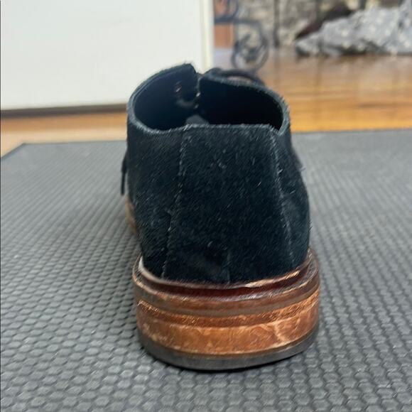 Cole Haan Black Oxfords with Lace-Up Design. Size 9.  Suede. - Picture 3 of 10